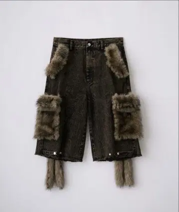 GRANCY 퍼 포켓 디자인 하프 데님 카고 팬츠