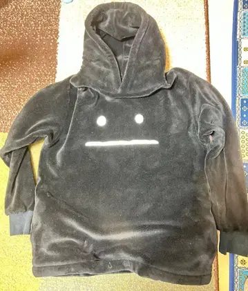 그라니프 후드티