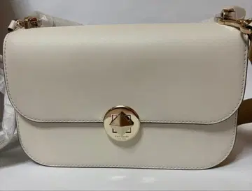 케이트 스페이드 오드리 플랩 크로스바디 화이트