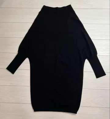 MICA&DEAL 홀가먼트 드롭 숄더 니트