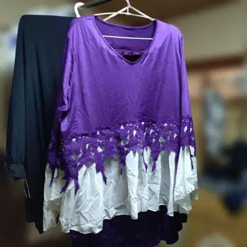 보라색과 화이트 레이스 부착 긴팔 튜닉 세트