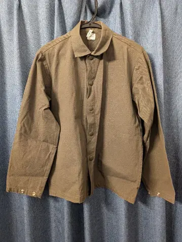 덕 원단 버튼 업 자켓 카키
