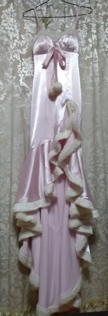 산타풍 프릴 롱 드레스