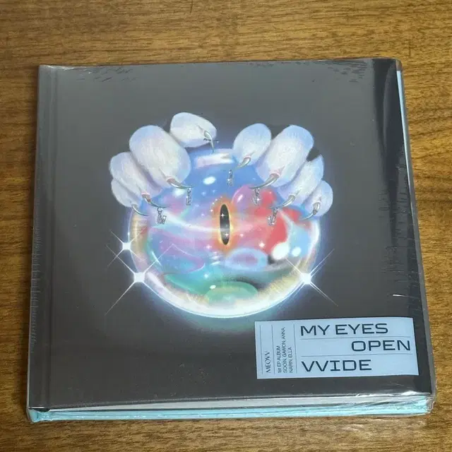 MEOVV 앨범 새상품 양도합니다