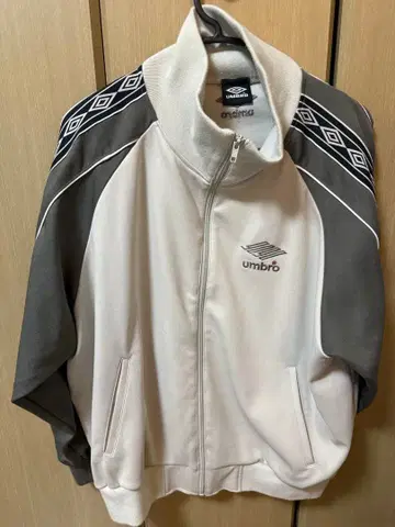 엄브로 9090 umbra