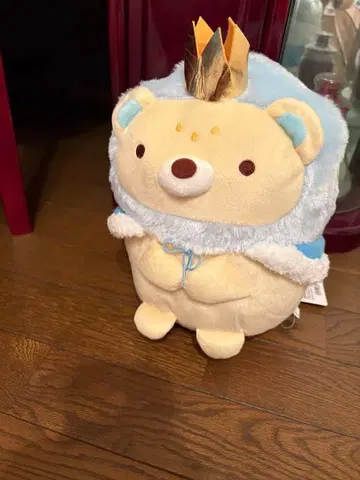 곰 봉제 인형 파란색 후드 골드 컬러 왕관