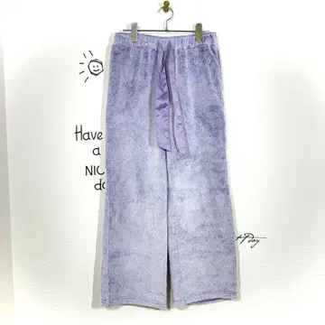 GU Hello Kitty 포근 릴랙스 팬츠 L 사이즈 플리스