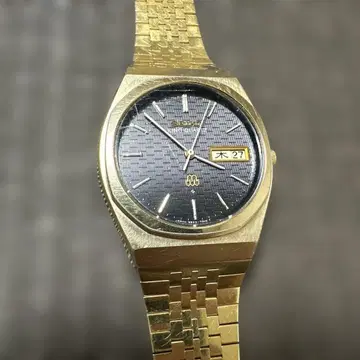 SEIKO KING QUARTZ 손목시계 골드 9923-701A 작동품