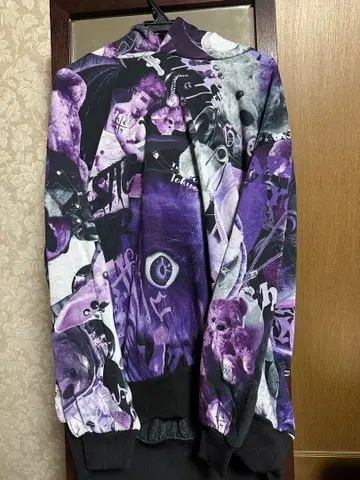 TRAVAS TOKYO 그래픽 디자인 후드티 보라색 올 패턴