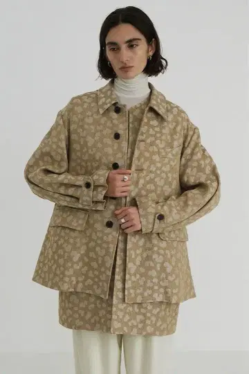 CLANE 린넨 레오파드 자켓 베이지