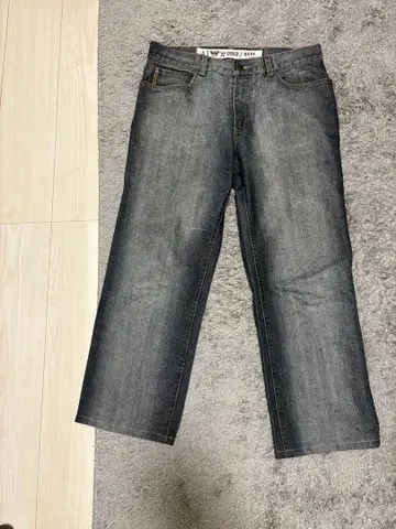 아르마니 지즈 데님