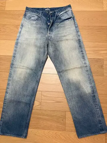 auralee 24aw 스트레이트 데님 라이트 블루 페이드 가공