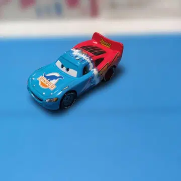 카즈 마텔 맥퀸 변신 중고