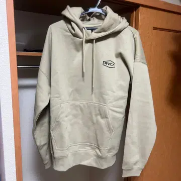 RVCA 베이지 후드 부착 후드티 카키 속기모