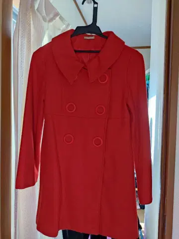 빨간색 더블 브레스트 롱 코트