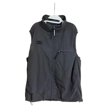 [엄브로 x FREAK'S STORE] 나일론 베스트