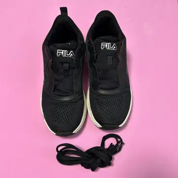 FILA 블랙 스니커즈 24cm