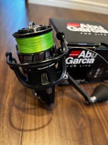 Abu Garcia Roxani 2500MSH 스피닝 릴