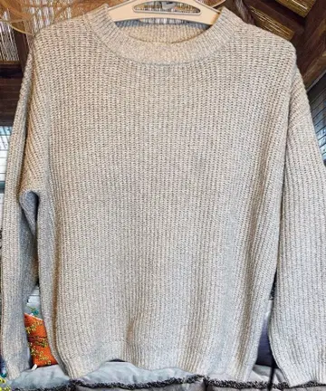 니트 스웨터 긴팔 크루넥