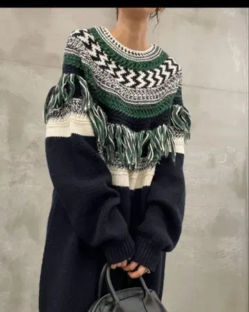 새상품급 완판템 비어즐리 BEARDSLEY 자카드 프린지 니트 튜닉