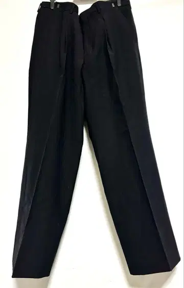 미사용에 가까운 블랙 더블 플리츠 슬랙스 허리 조절 가능 울 일본제