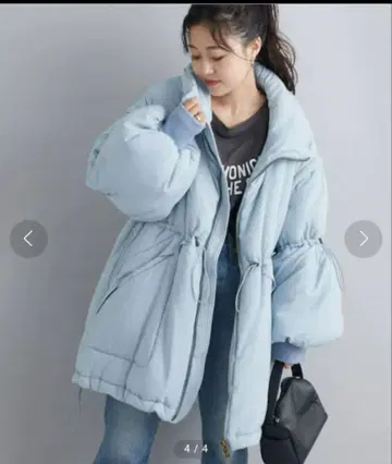 라이트 블루 오버 사이즈 다운 자켓