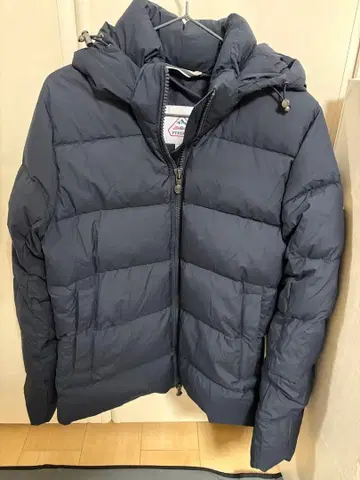 피레넥스 스푸트니크 미니 립스탑