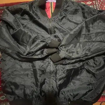 리버서블 블랙 나일론 봄버 자켓