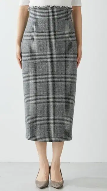 새상품급 윔 가젯 글렌체크 타이트 스커트 36