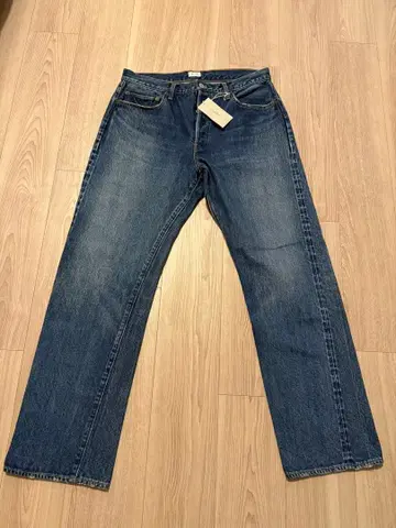 사이즈 34 시오타 뉴 스트레이트 데님 미디엄 다크 블루 데미지