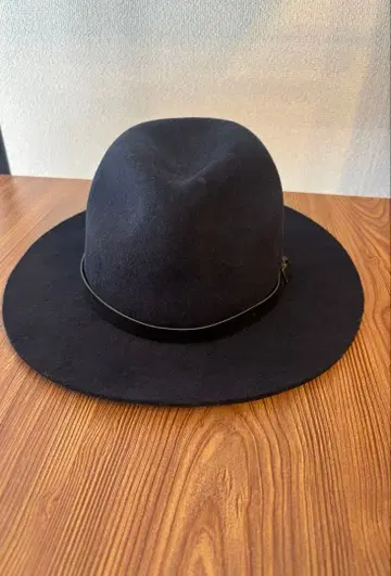 네이비 울 펠트 햇