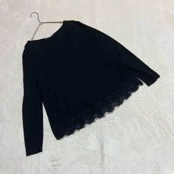 어반 리서치 도어스 * 상의 긴팔 밑단 레이스 블랙 (F)