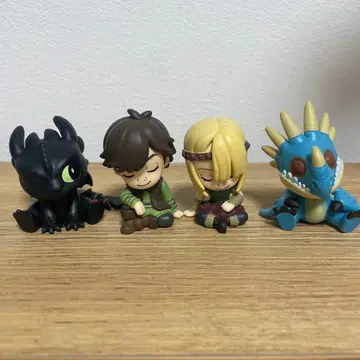 어깨 쿵 Fig. 히크와 드래곤 전 4종 세트