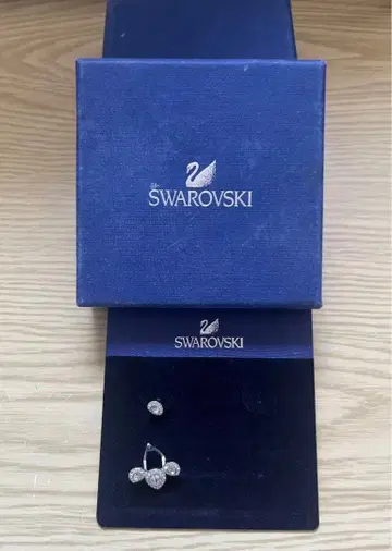 Swarovski 크리스탈 귀걸이 한쪽