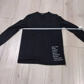 띠어리 두꺼운 원단의 긴 티