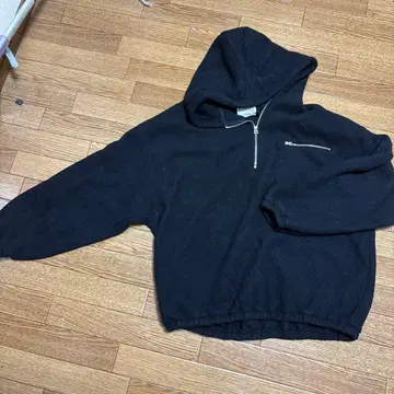 안스클리어 플리스 블랙 후드 부착 트레이닝복