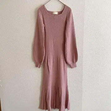 [ Cheri mi ] 리브 편직 긴팔 핑크 니트 원피스 스퀘어넥