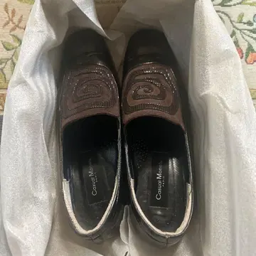 캐주얼 모네 블랙 스와로브스키 자수 신발 23.5cm