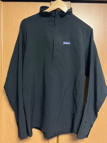 patagonia 블랙 하프 지퍼 자켓