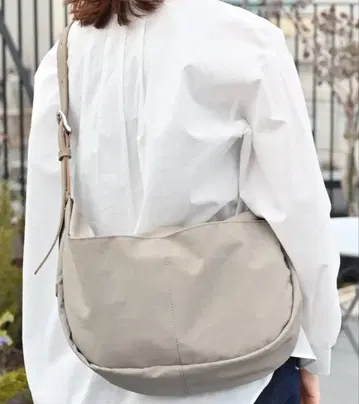 *OURHOME* 문 숄더백 [ 새상품 ]