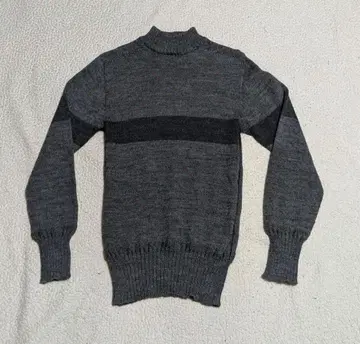 캡틴선샤인 그레이 하이넥 울 니트