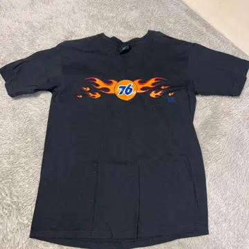 76 프레임 디자인 블랙 T셔츠