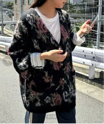 JEANASIS 5G 플라워 라메 페더 V 가디건