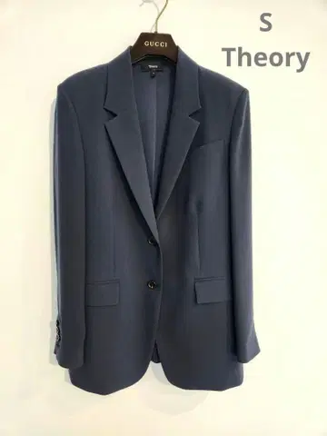 이번 시즌 띠어리 오버 사이즈 자켓 S 사이즈 네이비