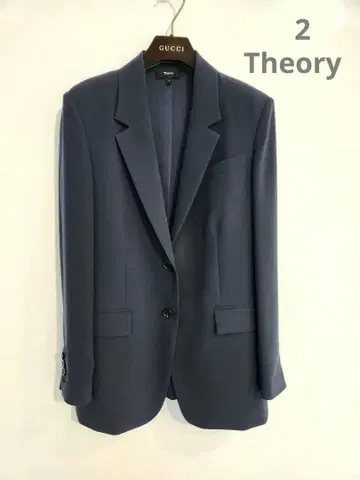 이번 시즌 띠어리 오버 사이즈 자켓 2 사이즈 네이비