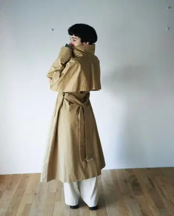 미사용 새상품 fashiru 레이어드 요크 스텐카라 코트 베이지 미들