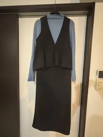 슬리브리스 페플럼 롱 원피스