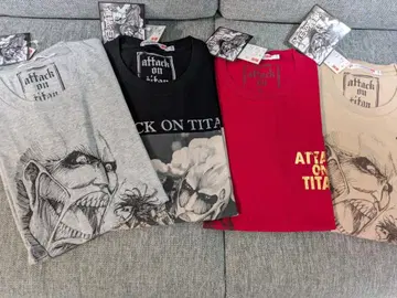 [ 진격의 거인 ] T-셔츠 (4장 세트)