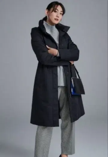 나카타니 미키 착용 ICB 심리스 스탠드 카라 다운 코트