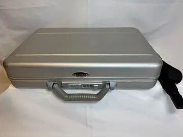 ZERO HALLIBURTON 제로 할리버튼 알루미늄 어태치 케이스